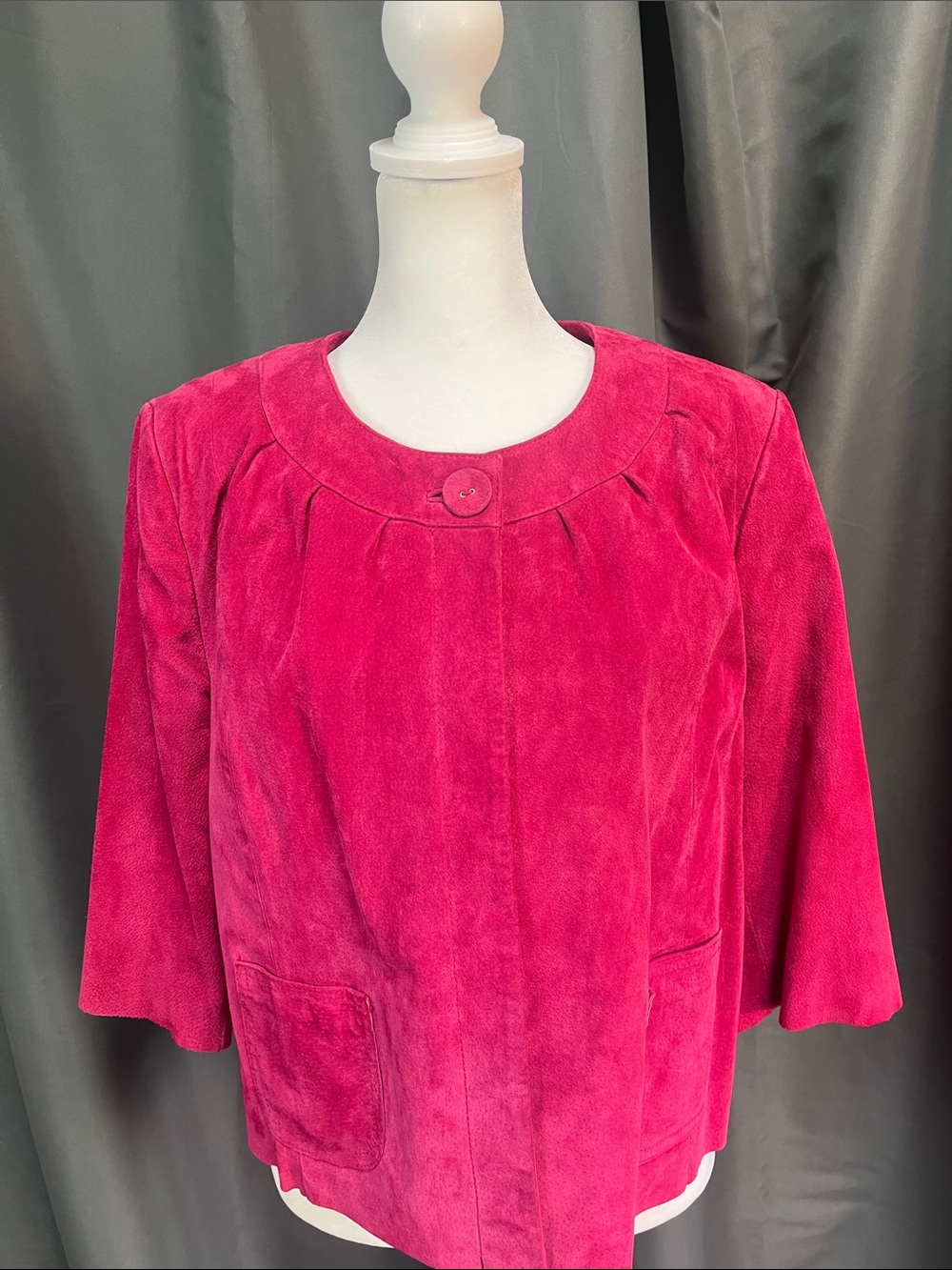 100% leather suede Women's Fuchsia Button-Accent Jacket